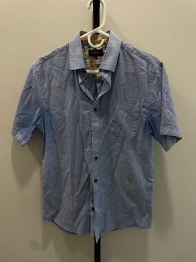 Rue Saint Patrick Short Sleeve Shirt Mens Small Blue Chambray Easy Care Stretch